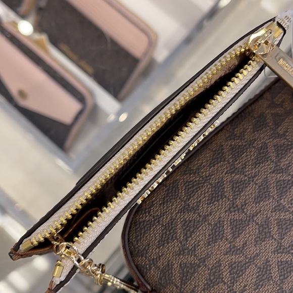 Michael Kors Jet Set Travel Small Leather Top Zip Coin Pouch With ID - Picture 15 of 16